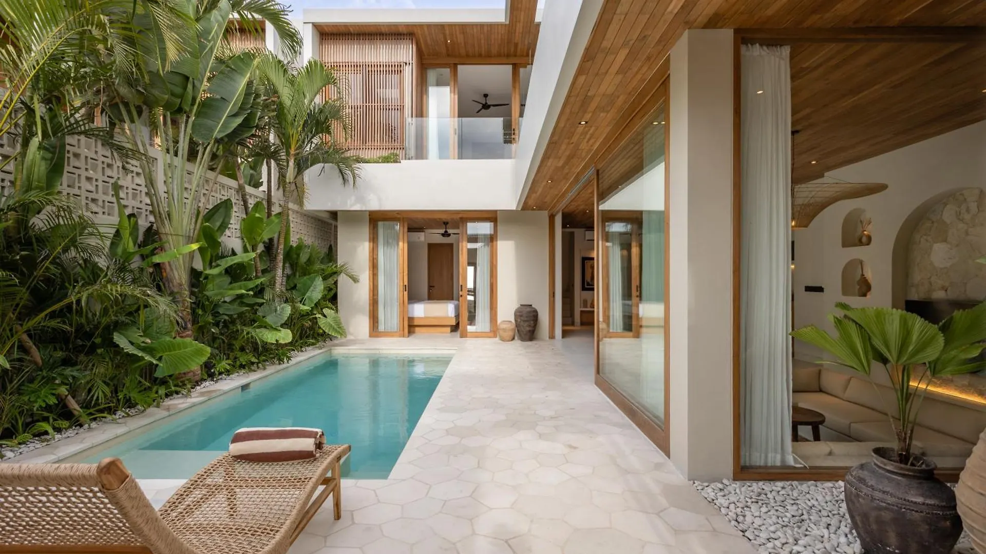 Hood Villas Bingin Premium 3Bdr Villa ペチャトゥ 別荘